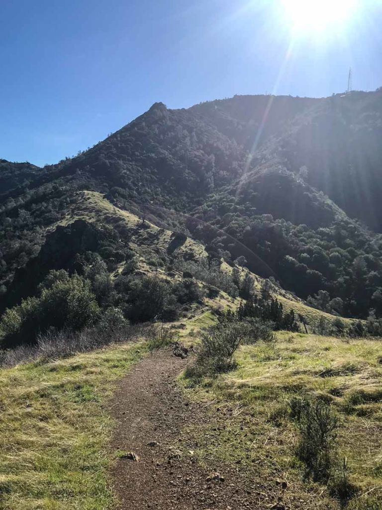 Follow the ridgeline to Prospectors Gap