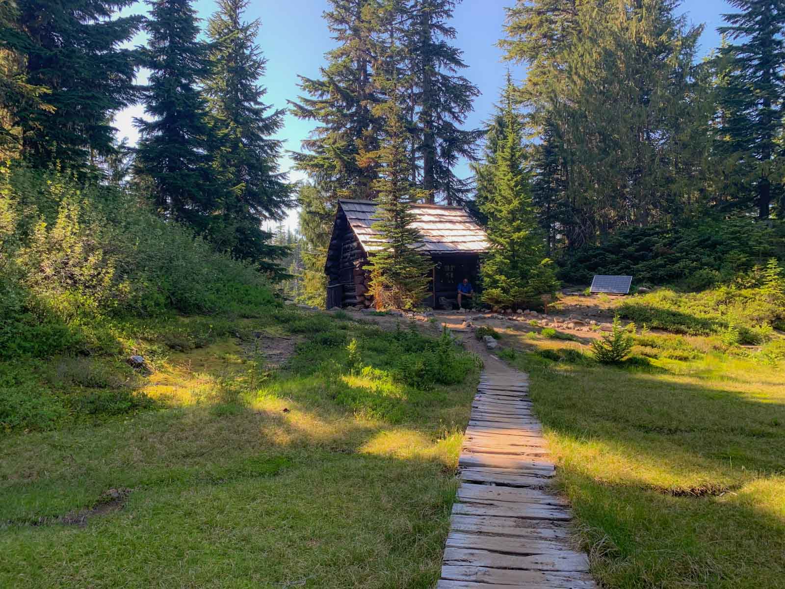 Golden Lakes Patrol Cabin