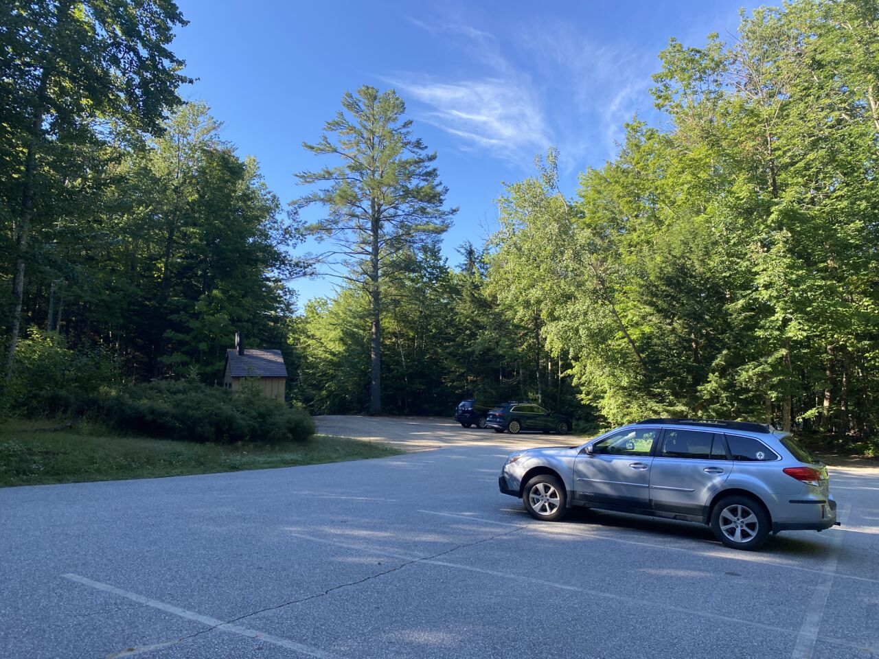 Welch-Dickey Trailhead parking